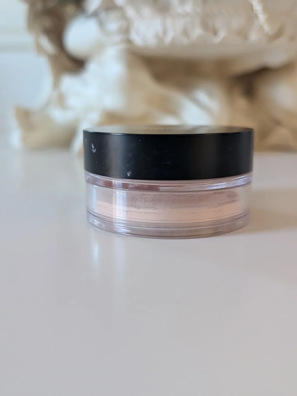 bareMinerals lightweight finishing